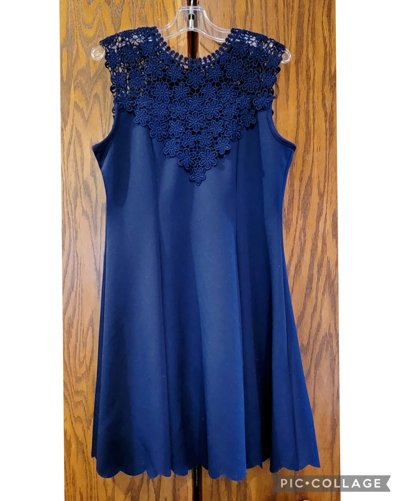 Like New Rare Editions Navy Dress size 16 (fits closer to a 14) Like New Rare Editions Navy Dress size 16 (fits closer to a 14)