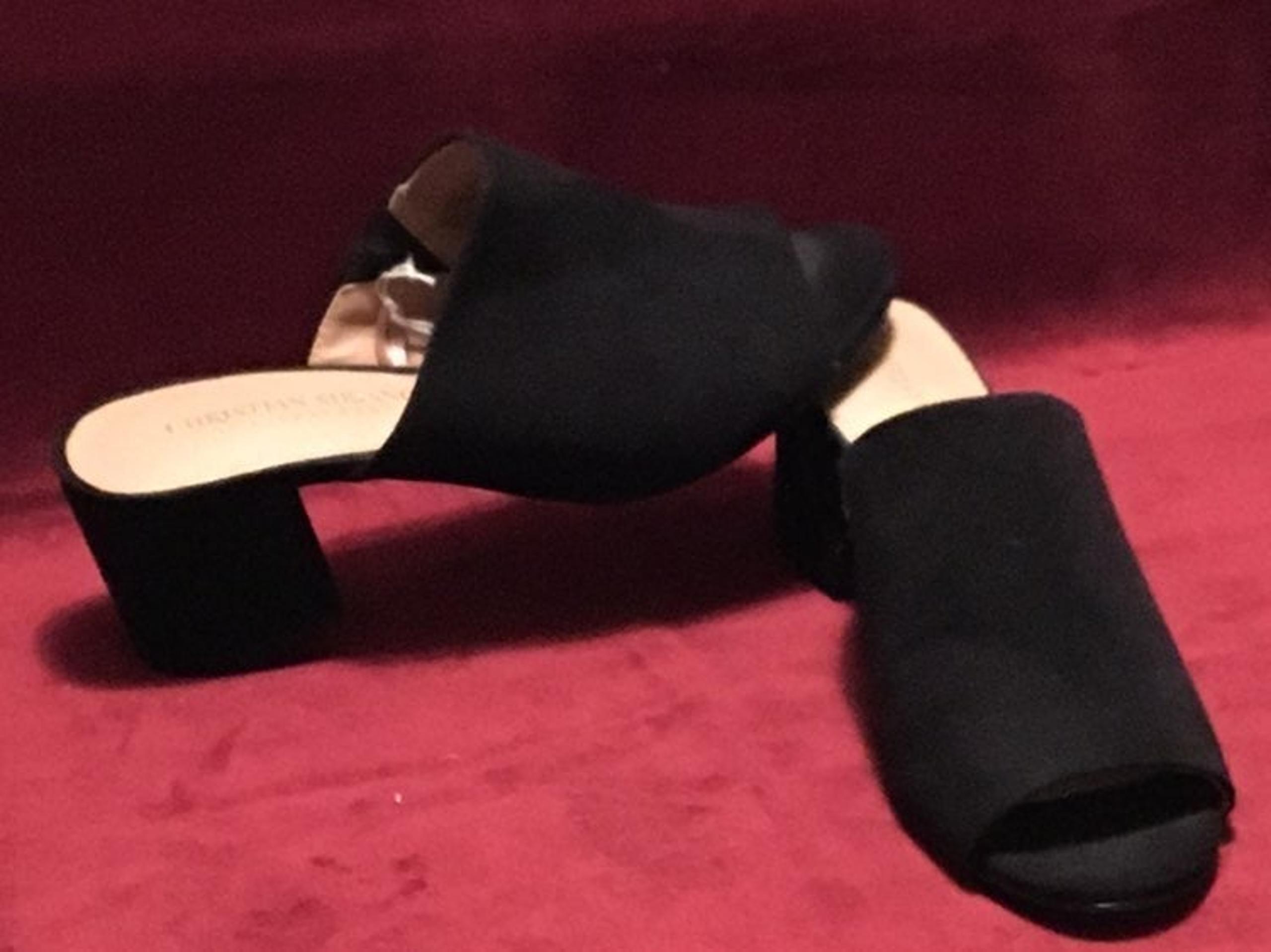 Christian Siriano Black slip on block he