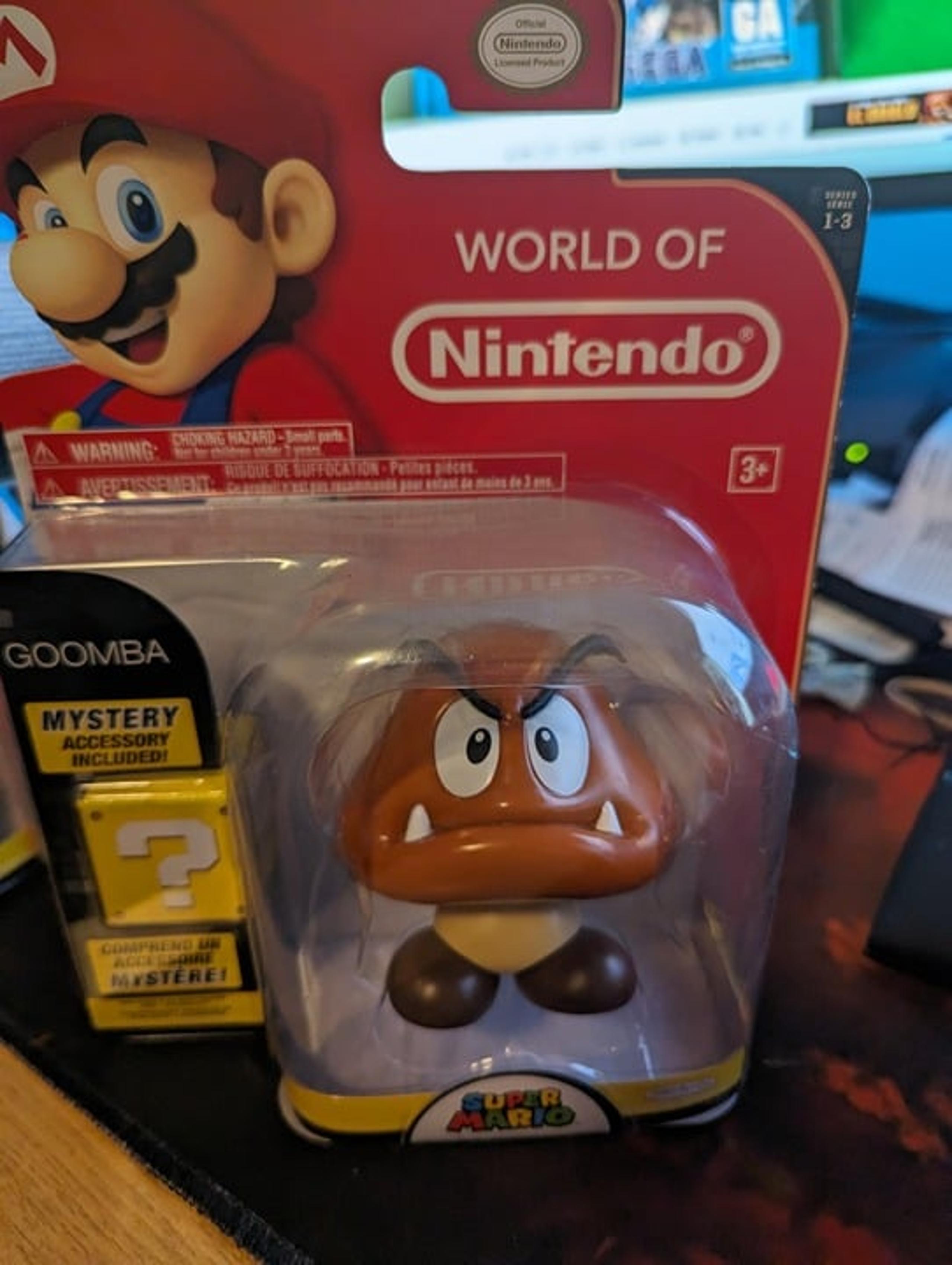 Goomba World of Nintendo Figure
