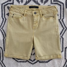 LIVERPOOL THE CUFFED GIRLFRIEND WALKING SHORT SIZE 4/27 EUC