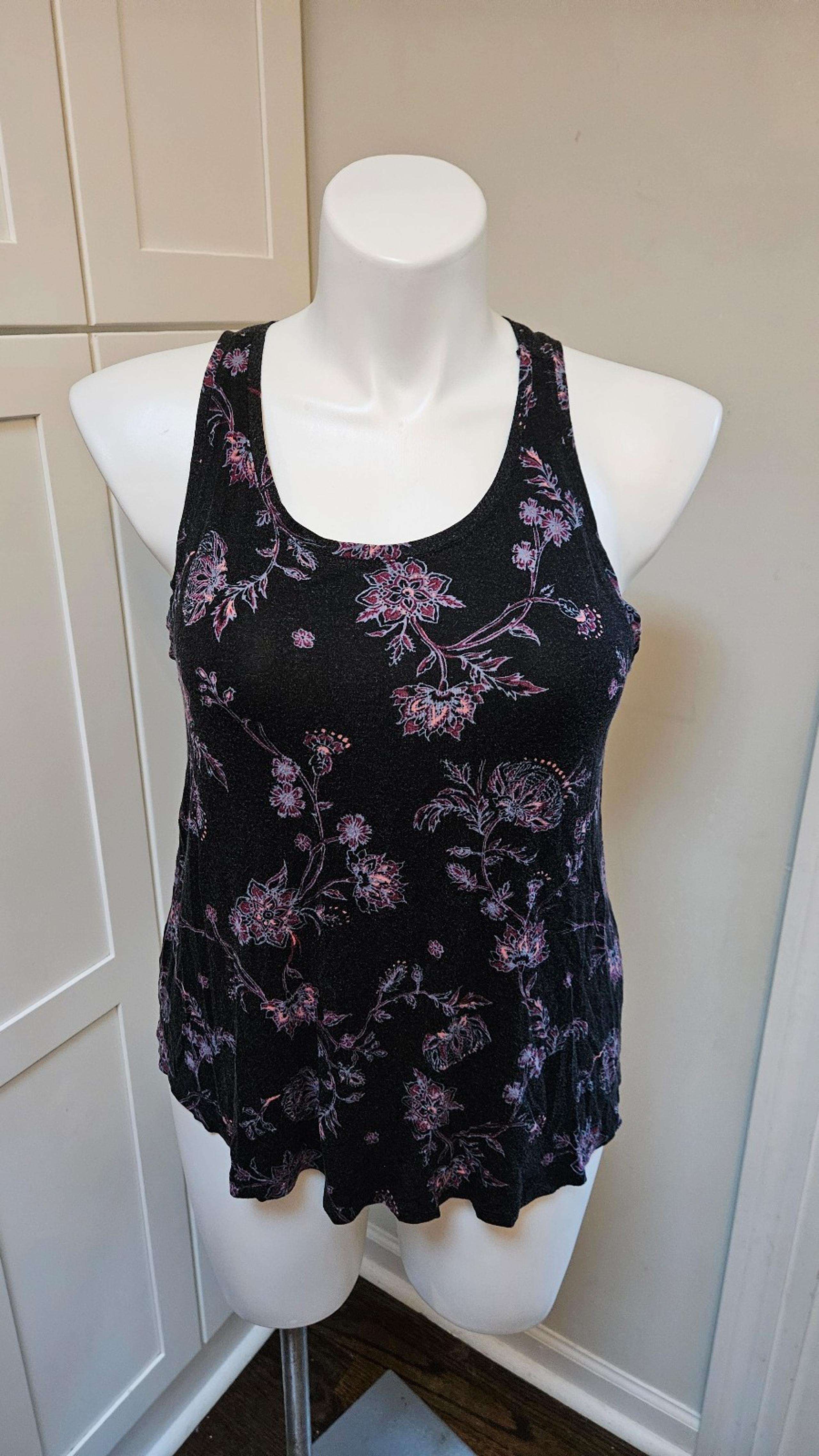 Mudd US XL Black Floral Racerback Tank Top