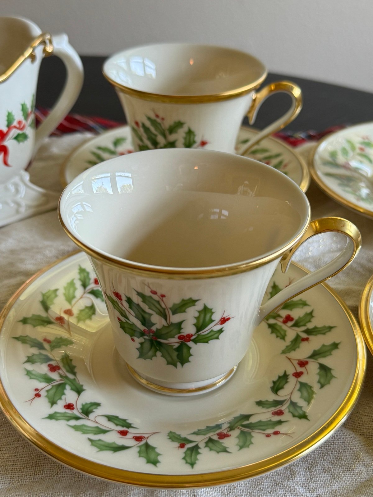 Lenox Dimensions Holiday - (8) Footed Cups & Saucers