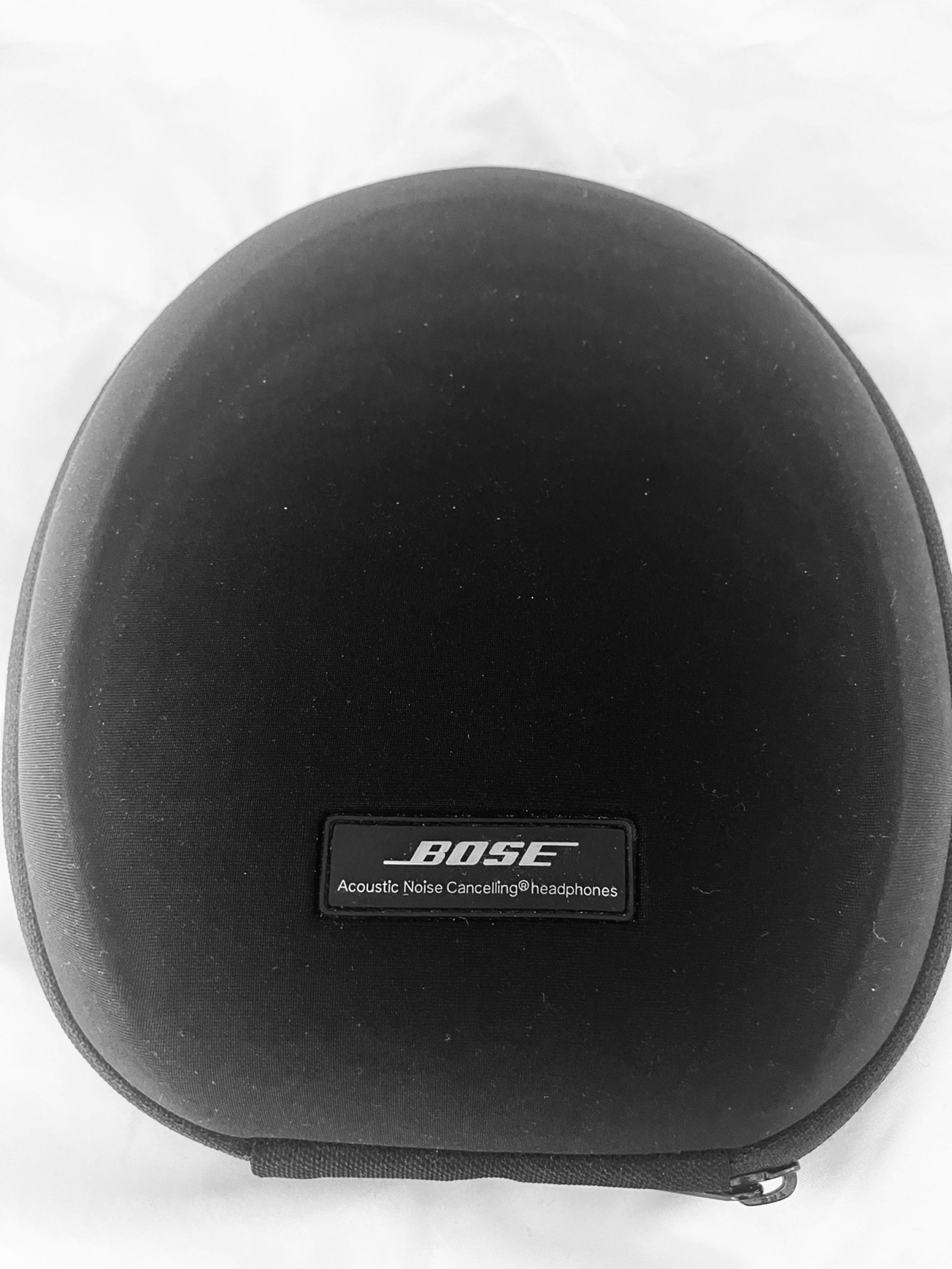 Bose headphones with volume control