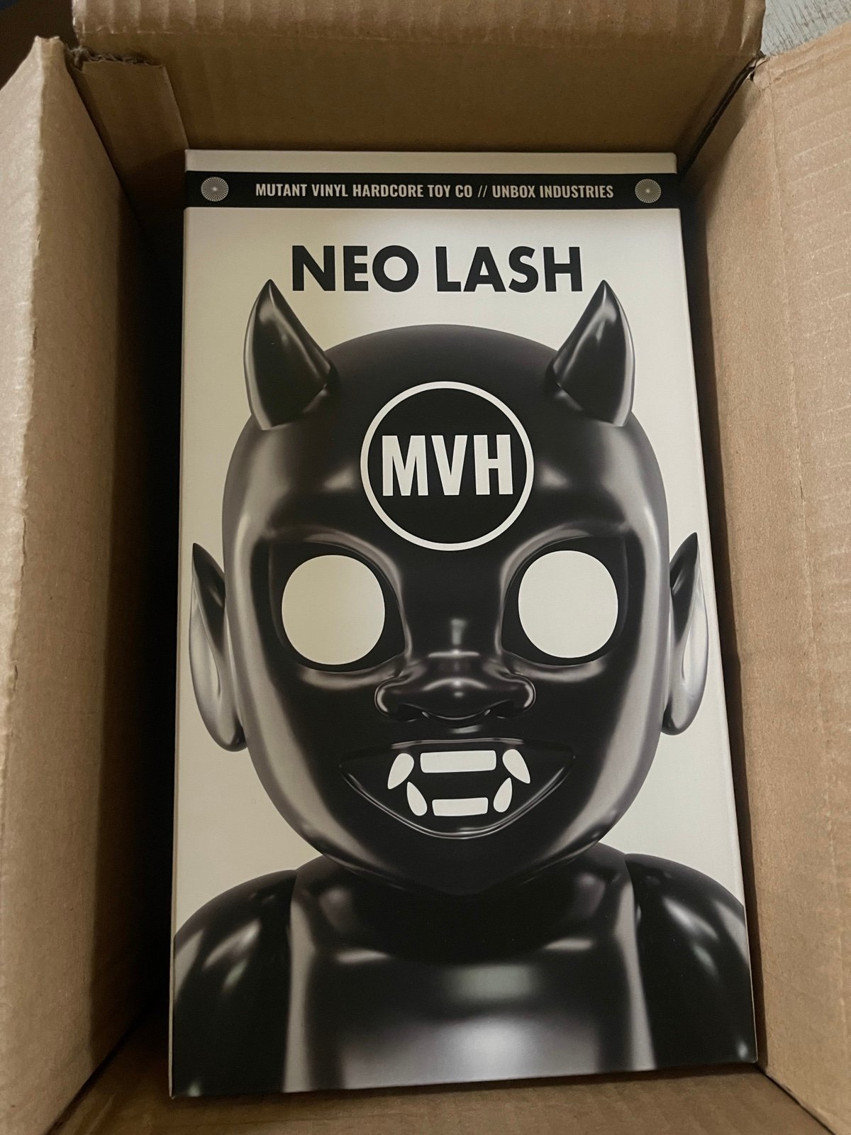 Mutant Vinyl Hardcore MVH Neo Lash Skeleton Suit Sofubi Toy Figure