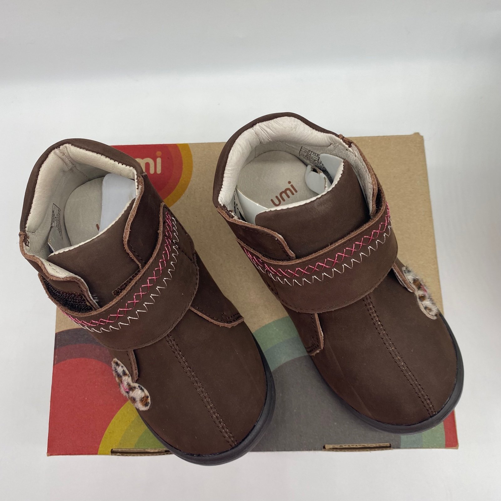 UMI BROOKE CHOCOLATE leather heart details Booties NEW in BoX size 8.5M