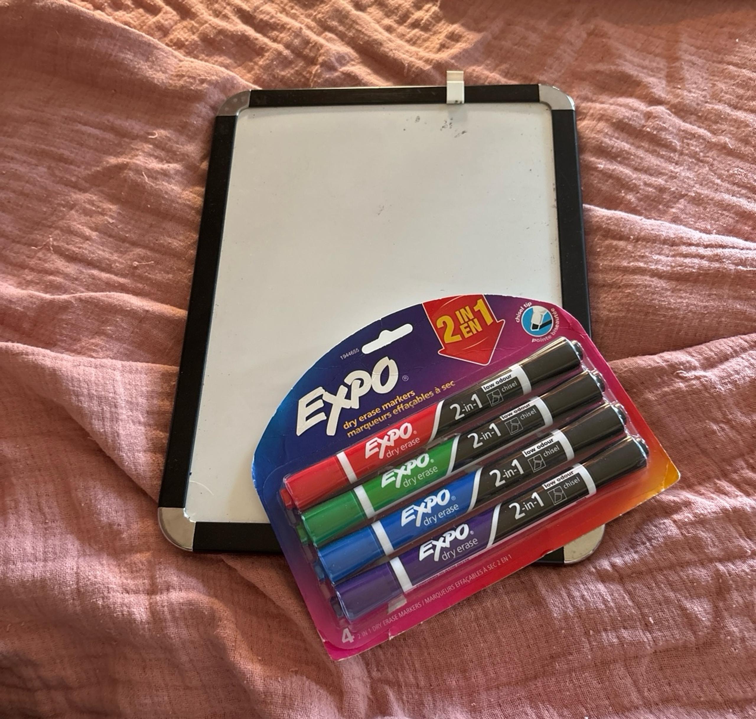 Pen and gear wipe board and expo markers