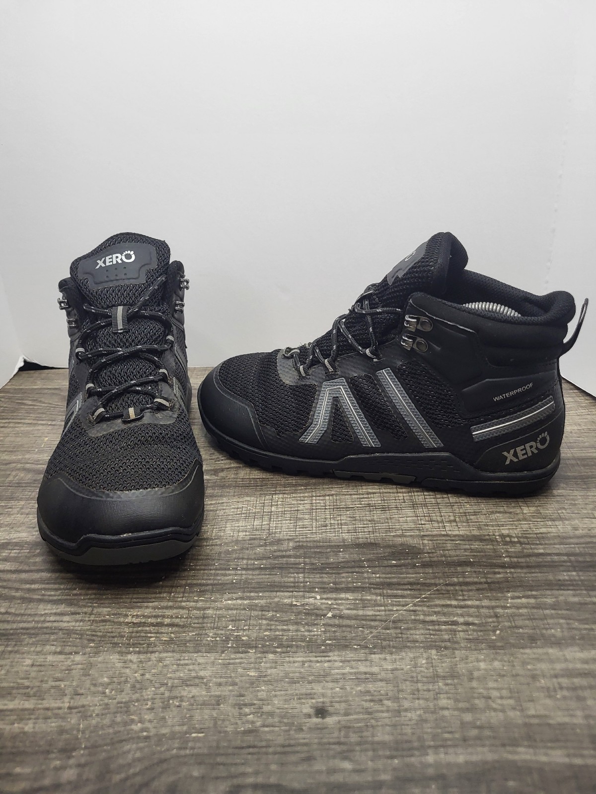 Xero Shoes Men's Black Excursion Fusion Waterproof Hiking Shoes Size 8 US