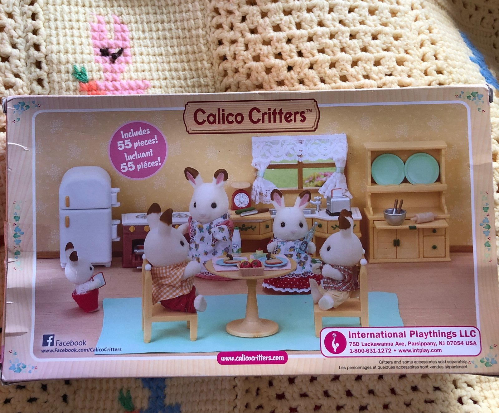 Calico Critters CC1489 Mango Monkey Family Doll Set International Playthings Calico Critters CC1489 Mango Monkey Family Doll Set International Playthings