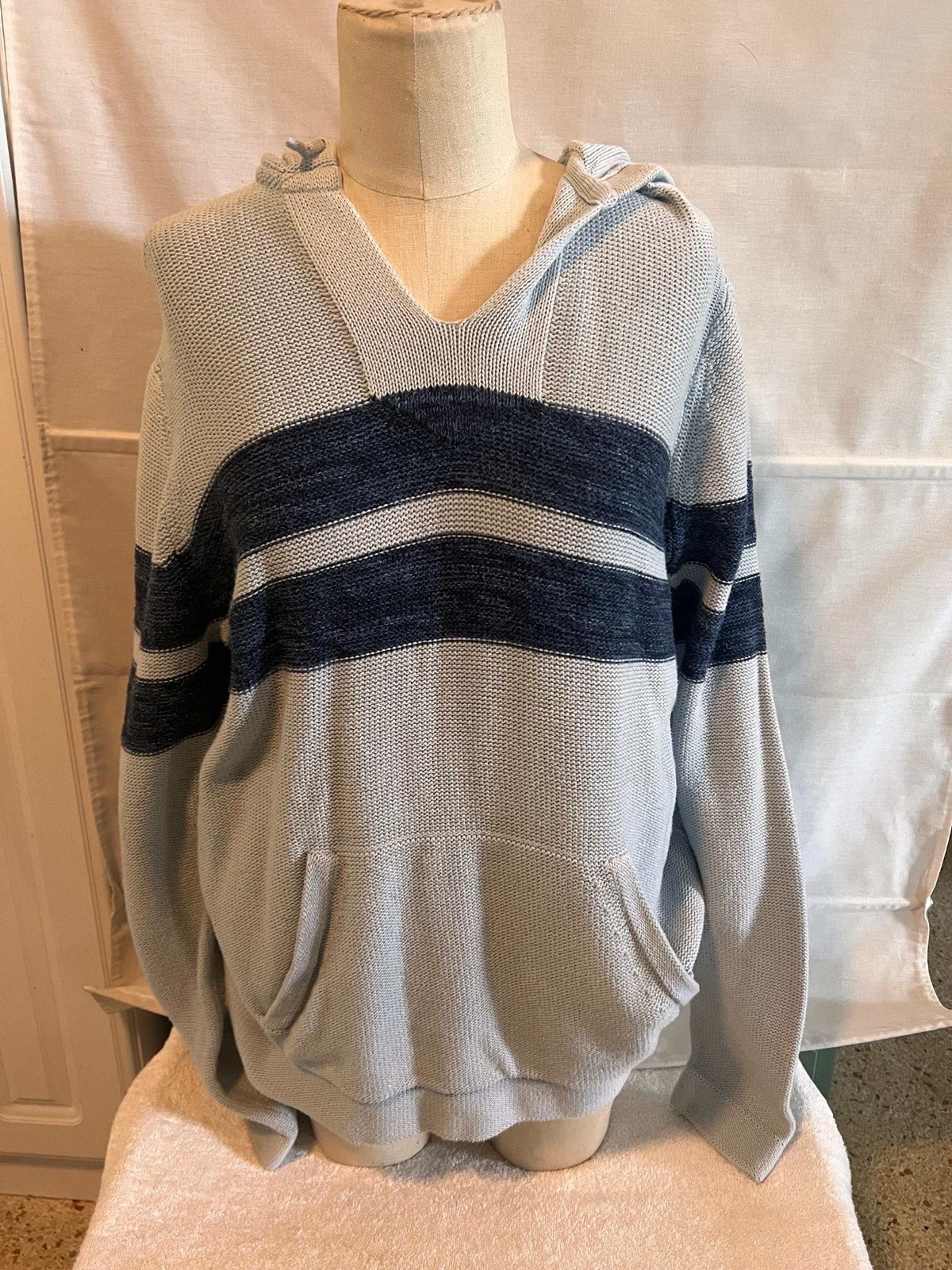 Lucky brand pullover Sweater with hood women’s large