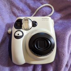 Fujifilm instant polaroid camera Instax mini 7s