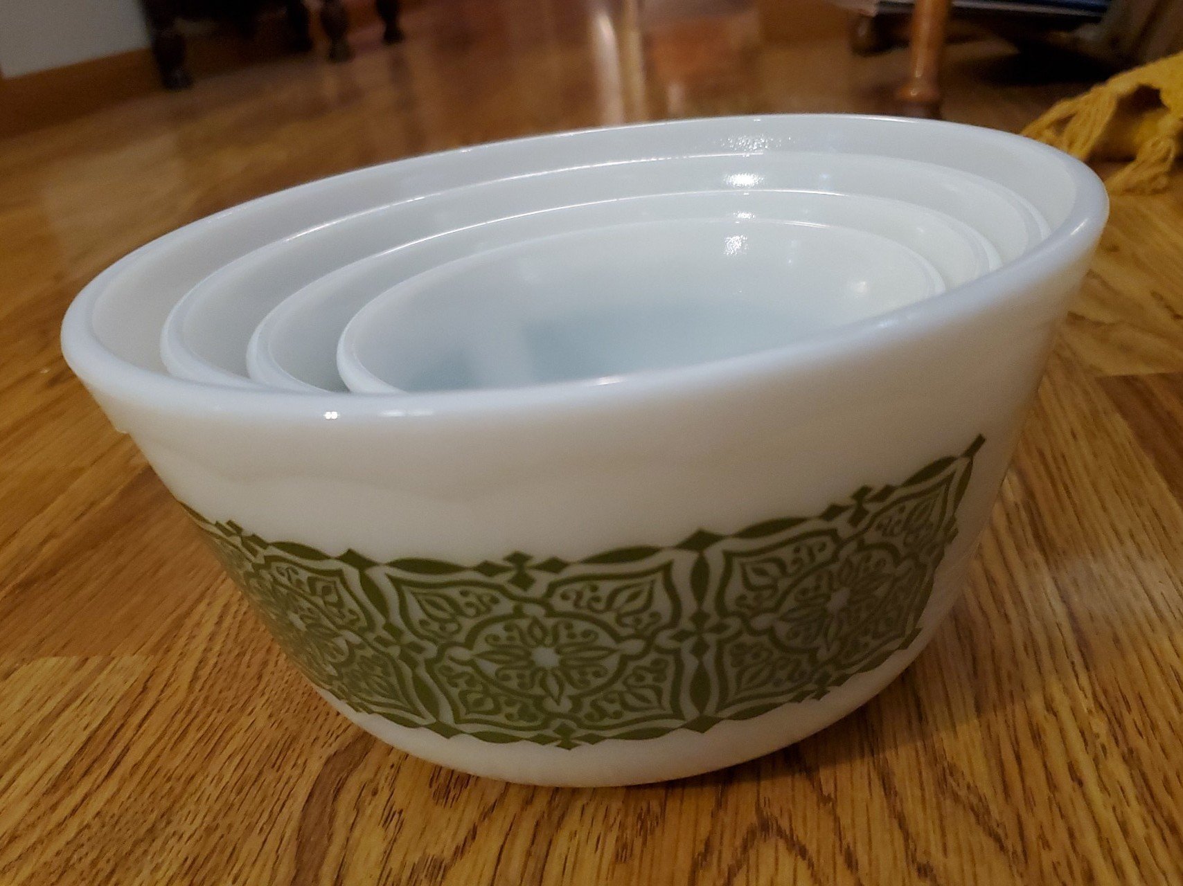1960's Hazel Atlas 4 piece set mixing bowl RARE FULL SET