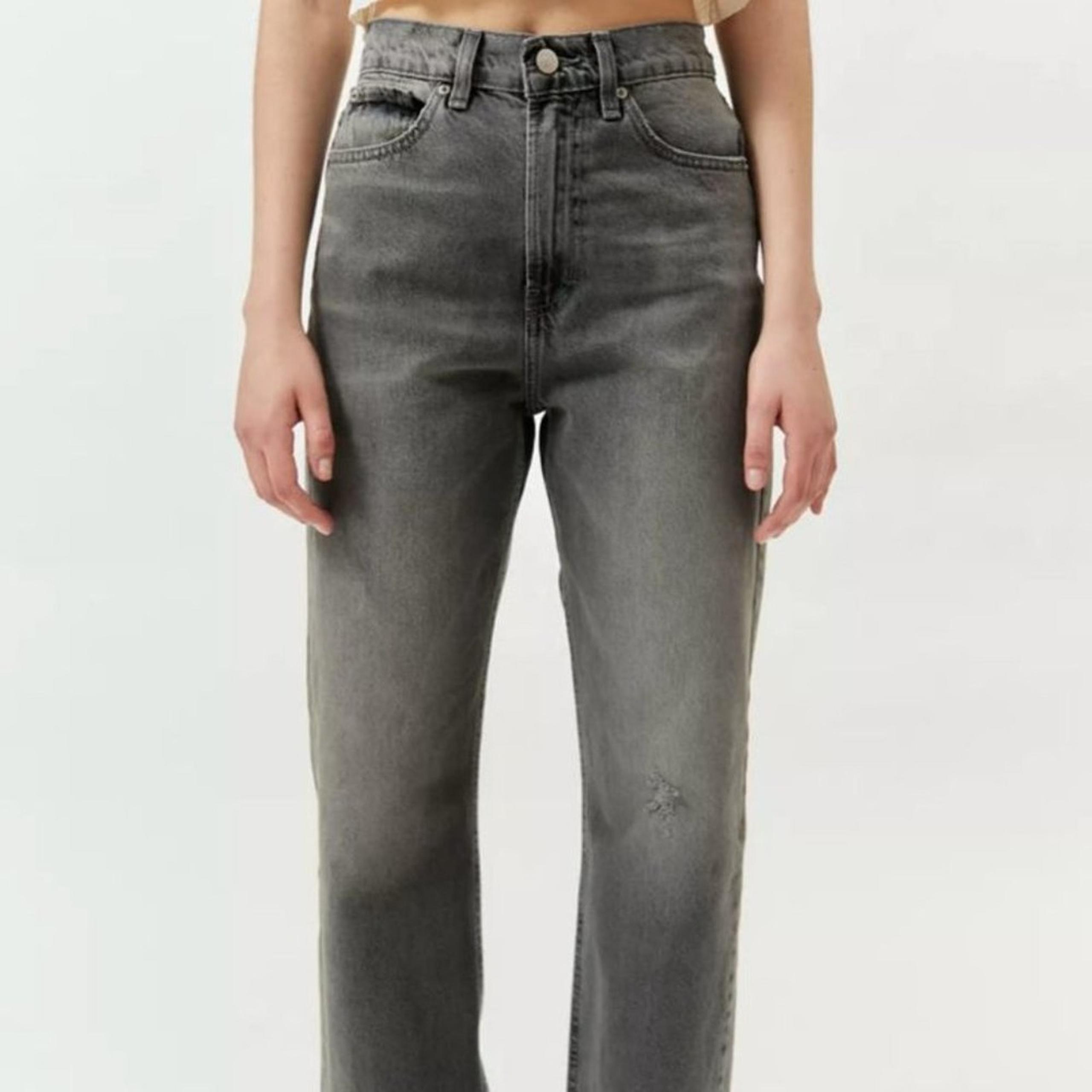 Urban Outfitters BDG Gray Denim Cowboy High-rise Straight Leg Relaxed Jeans 30