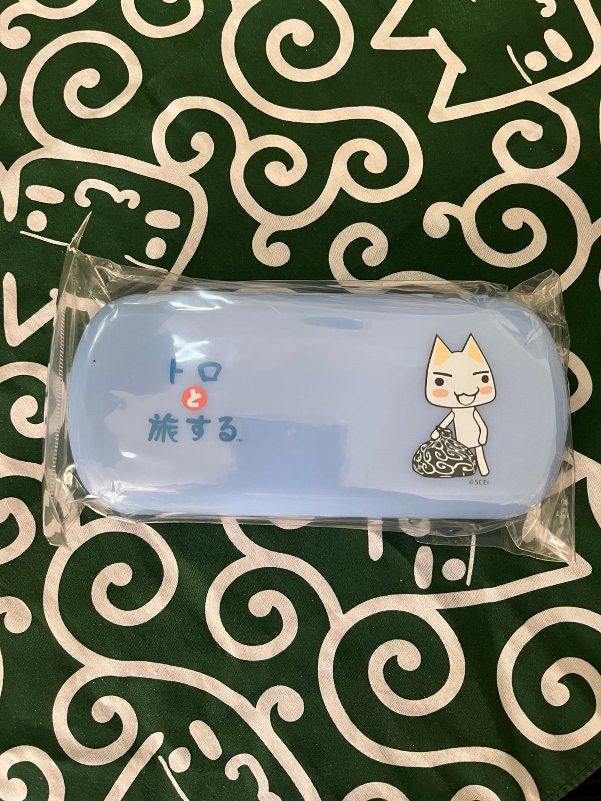 Doko demo Issyo Toro to Tabisuru Glasses case