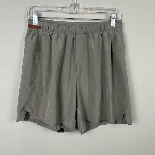 Lululemon men’s surge running athletic shorts medium