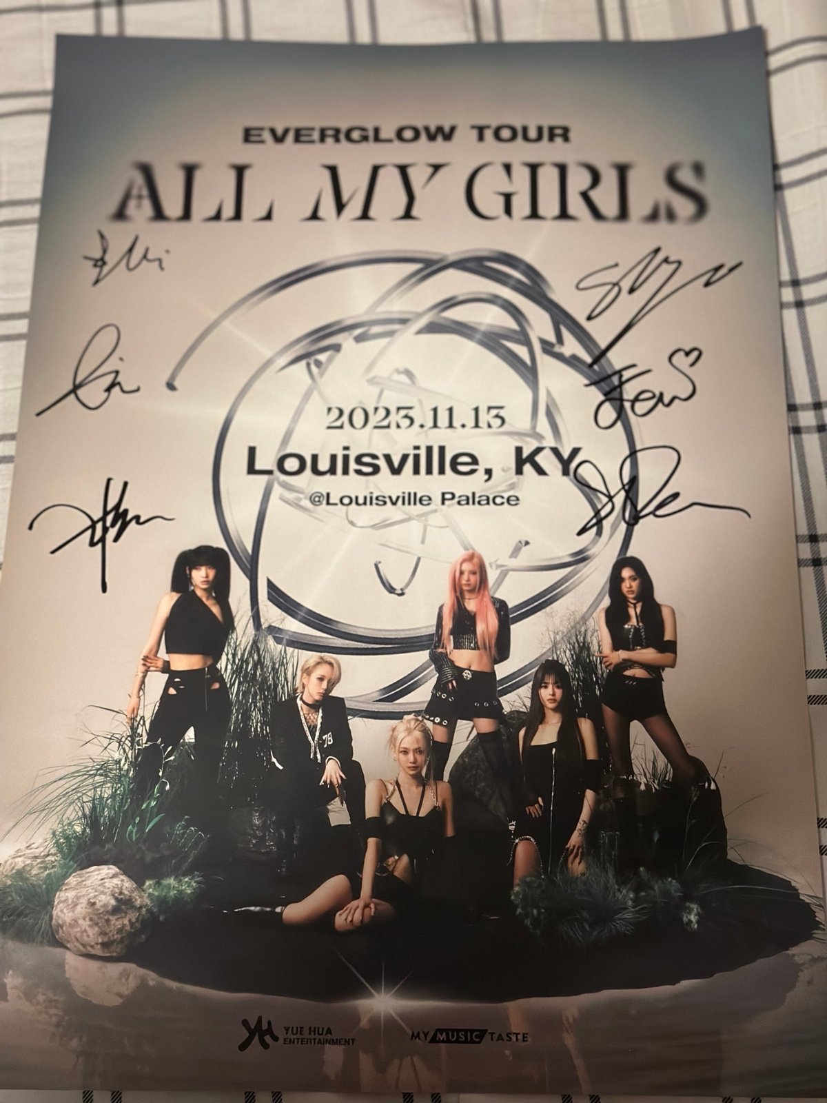 EVERGLOW ALL MY GIRLS tour signed poster