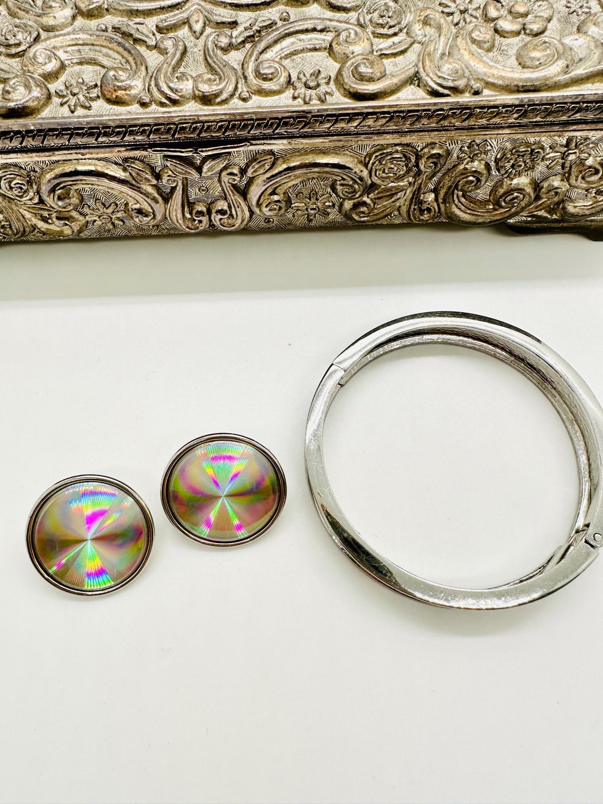 Retro Holographic Earrings & Glitter bracelet.