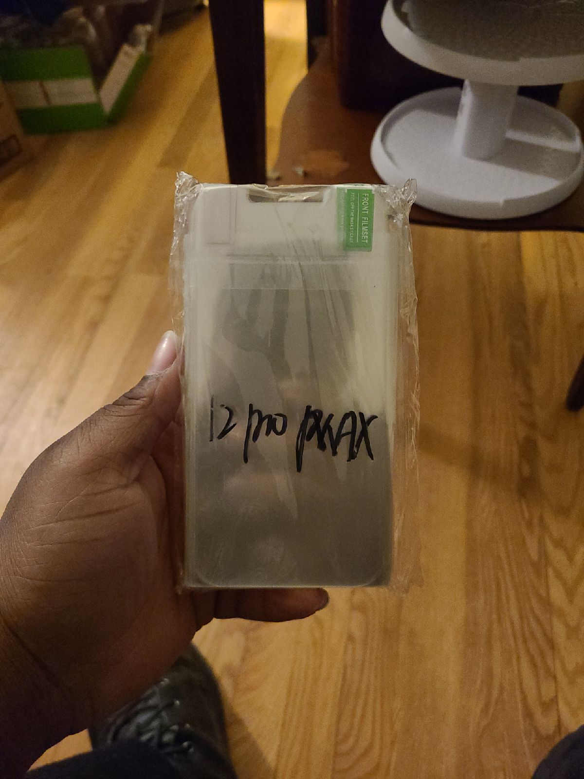 Iphone 12 pro max screen protectors