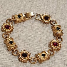 Vtg 1970-80s Chunky Crystal Gem Goldtone Bracelet