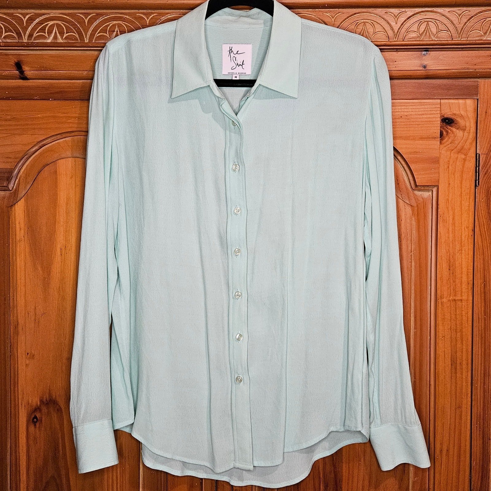The Shirt By Rochelle Behrens Signature Mint Long Sleeve Button Up Shirt Size M