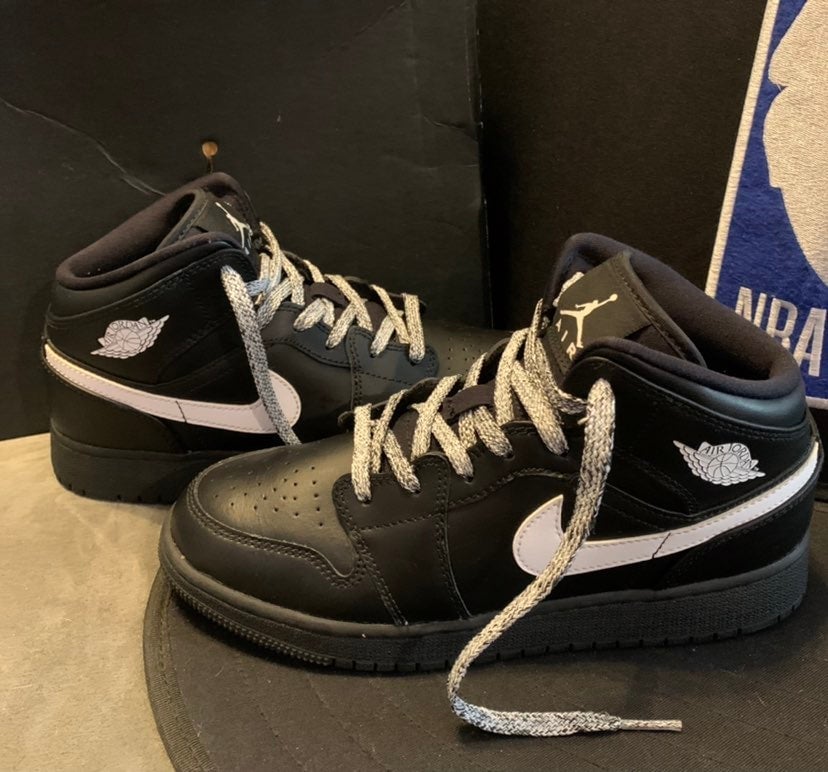 Air Jordan 1 Retro Mid GS Speckle 5.5Y