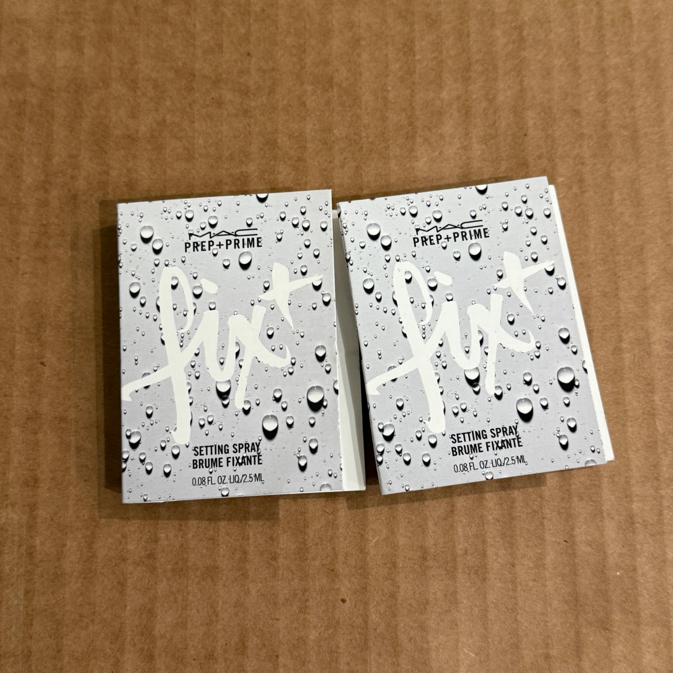 mac cosmetics setting spray sample set