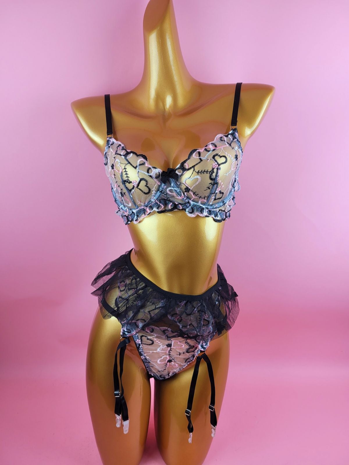 Heart Embroidered Mesh Underwirer Set