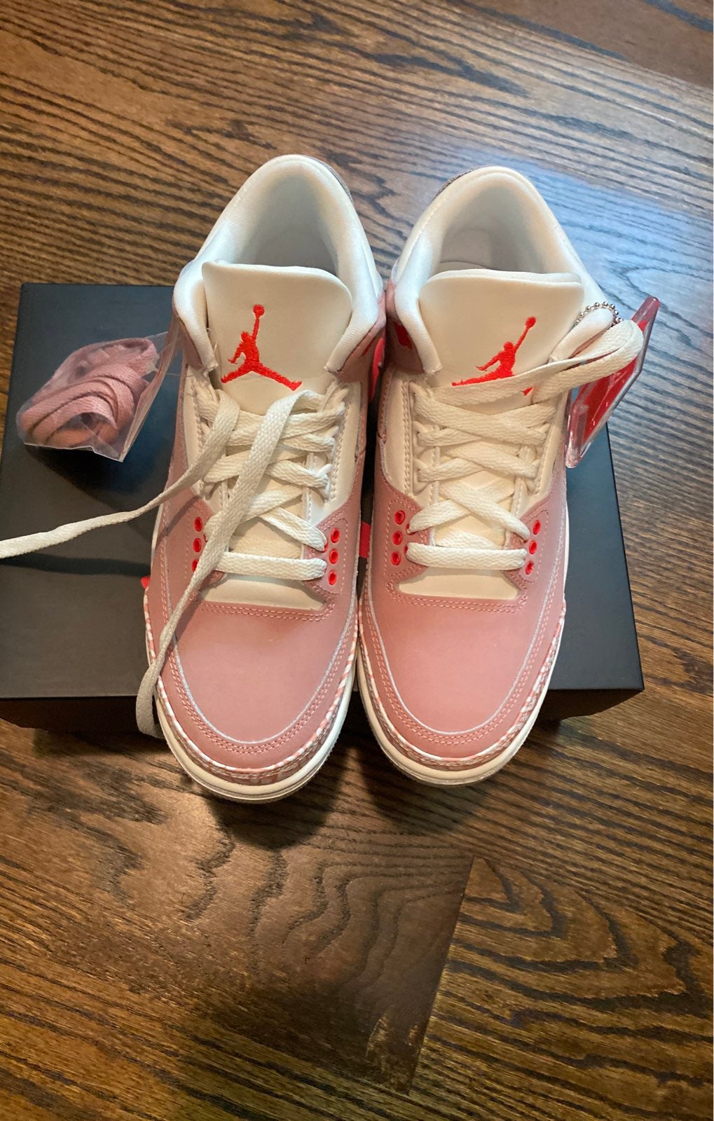 Nike Air Jordan 3 Retro Rust Pink (7.5)