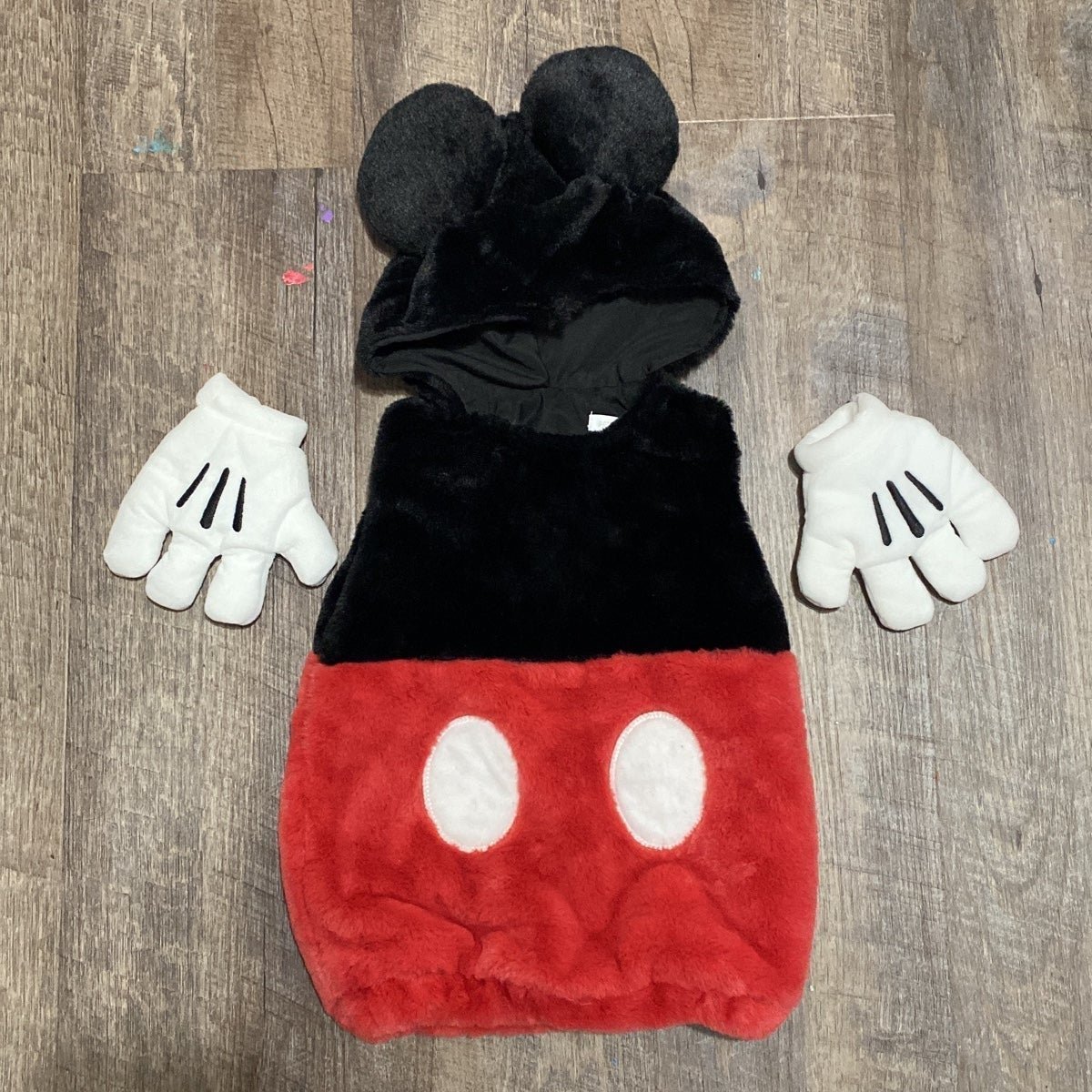 Pottery Barn Kids Mickey Mouse halloween costume