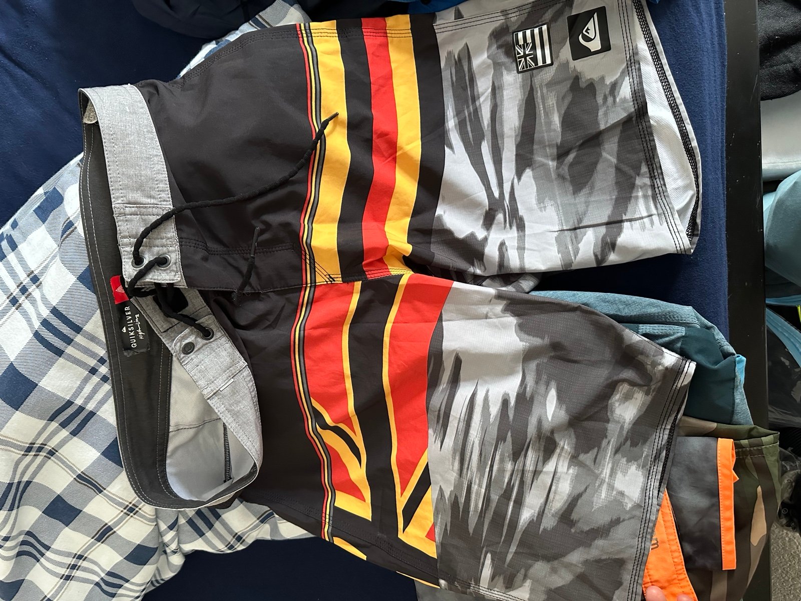 Quicksilver Surf/ board shorts size 33
