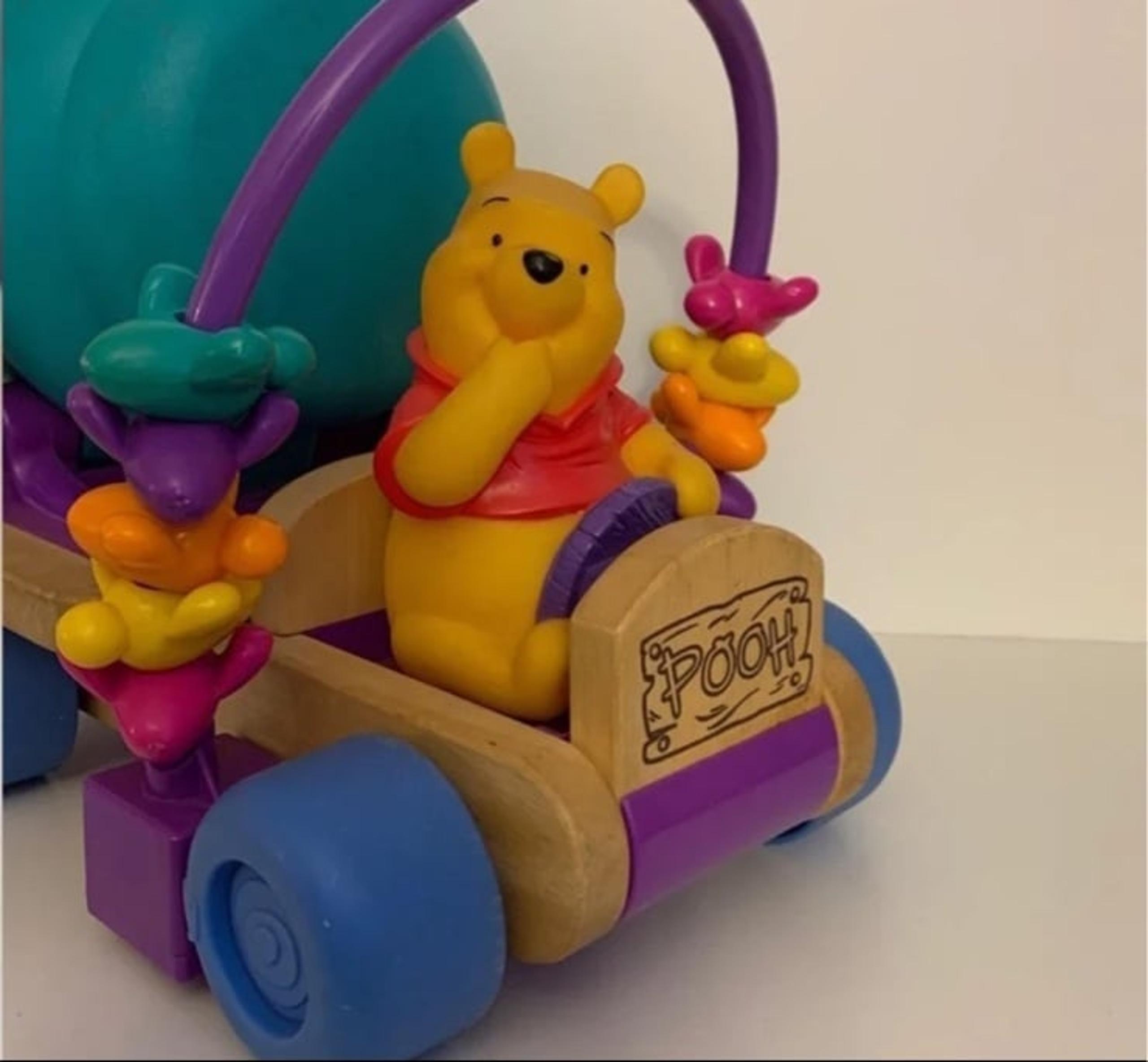 Vintage 2000 Winnie the Pooh Counting Honey Truck