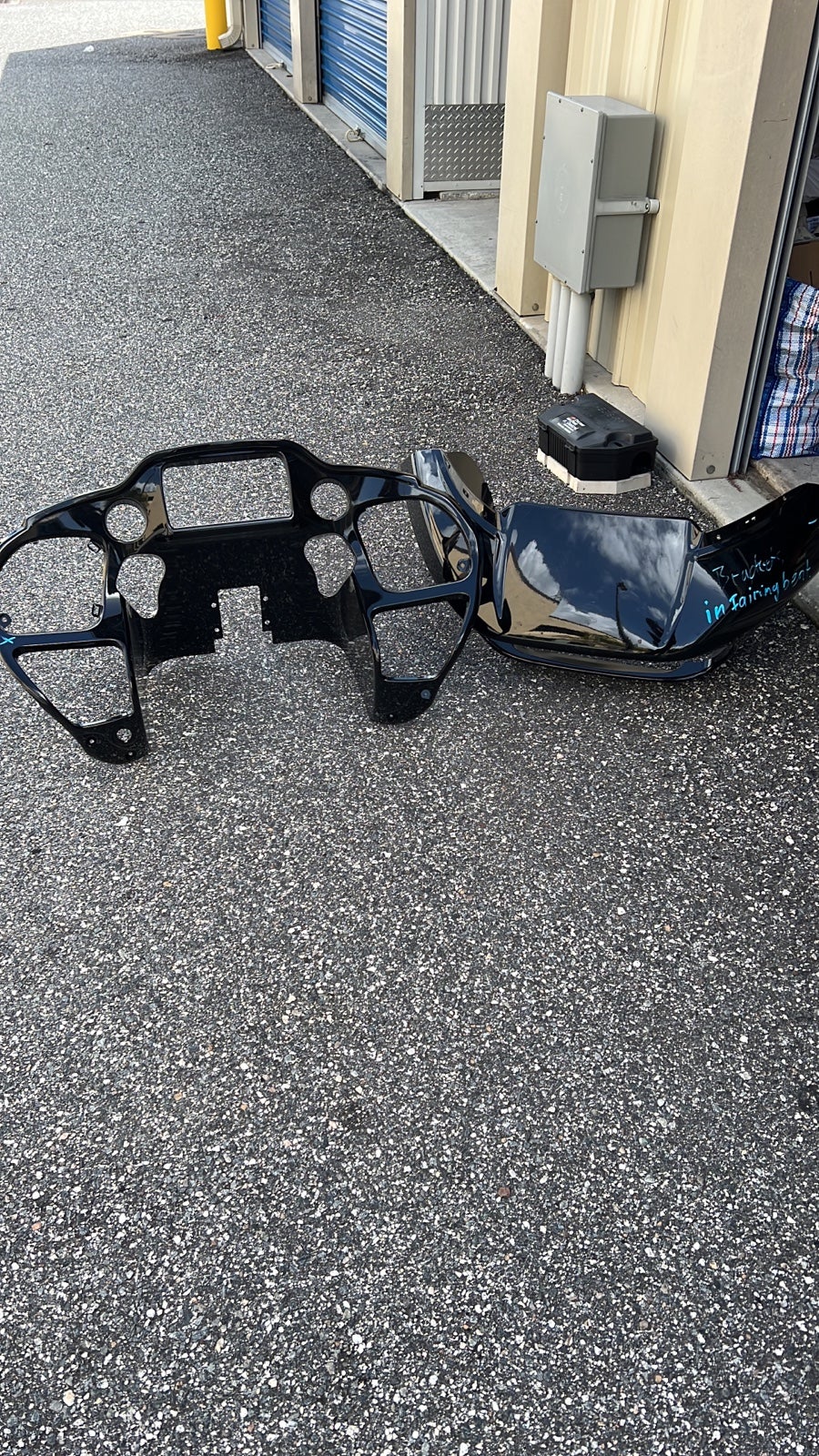 2014+ Road Glide front fairing shell front & back