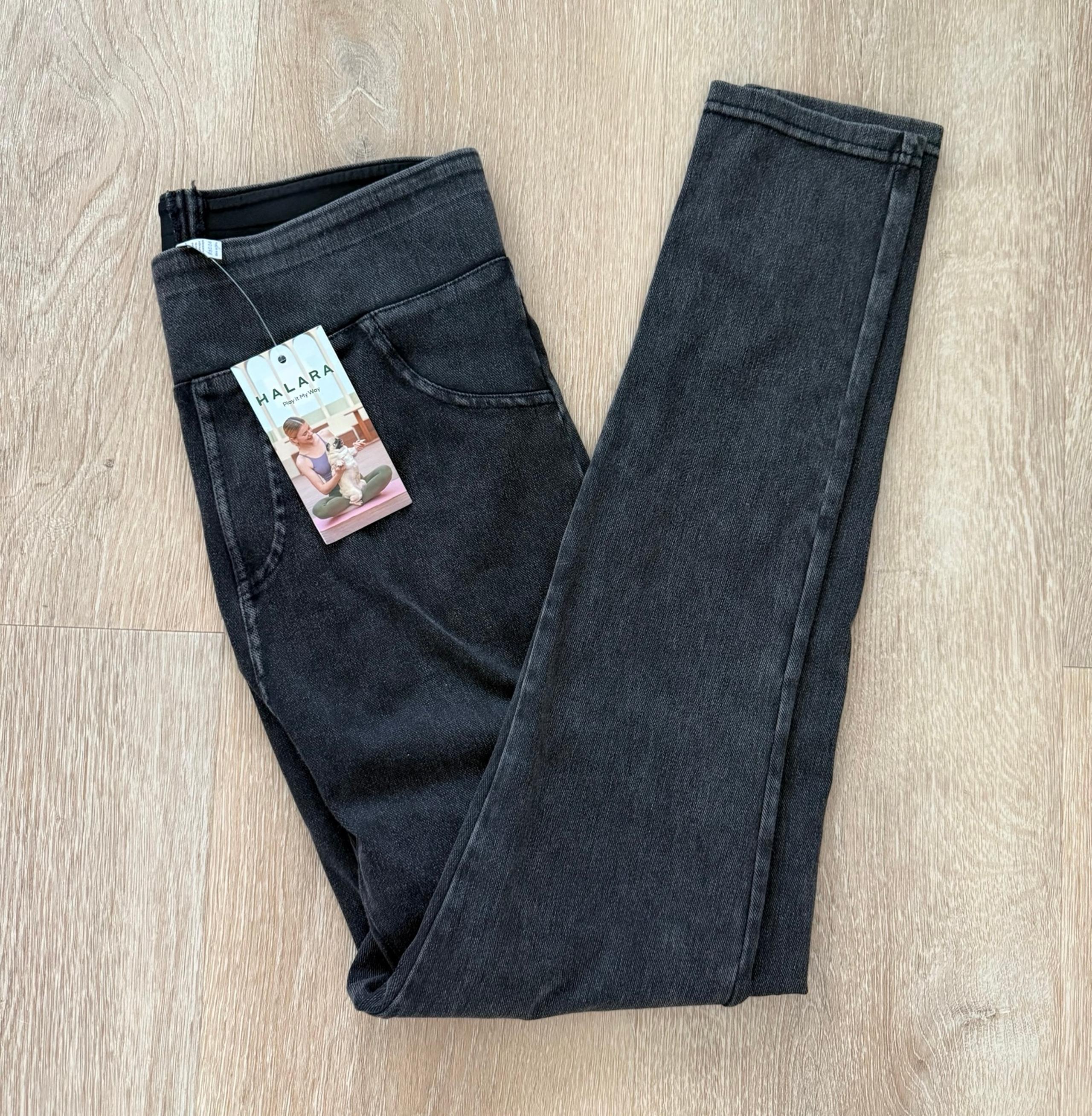Halara Flex™ High Waisted Back Side Pocket Stretchy Knit Denim Medium NWT