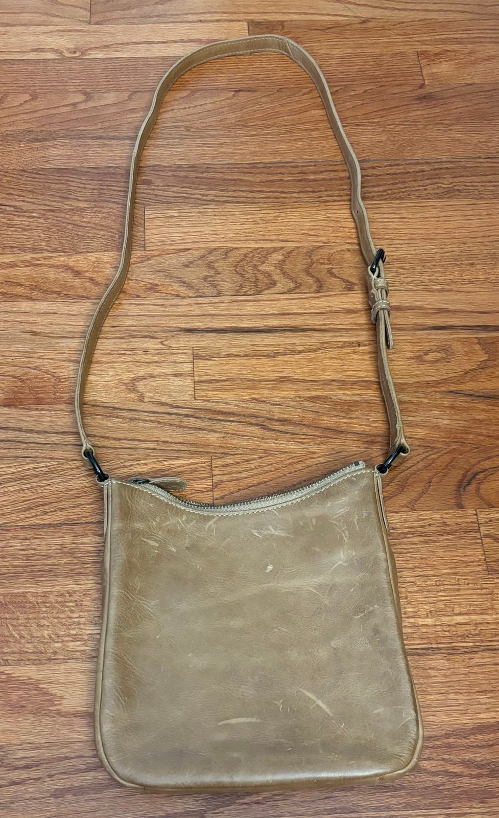Vintage FRYE Melissa Swing Pack Crossbody Bag in Tan