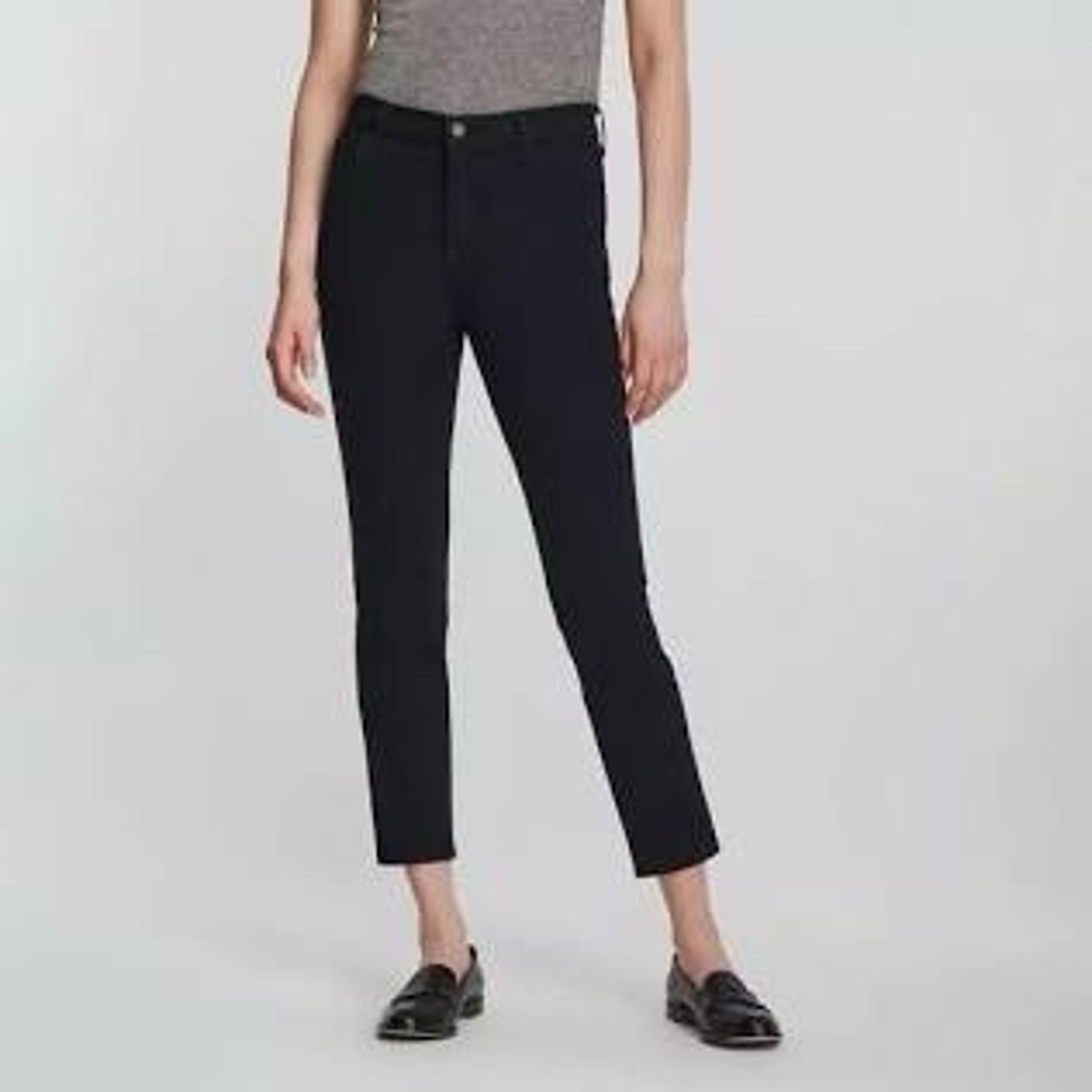 J Brand Ruby High Rise Cropped Black Jeans 
Sizes 29