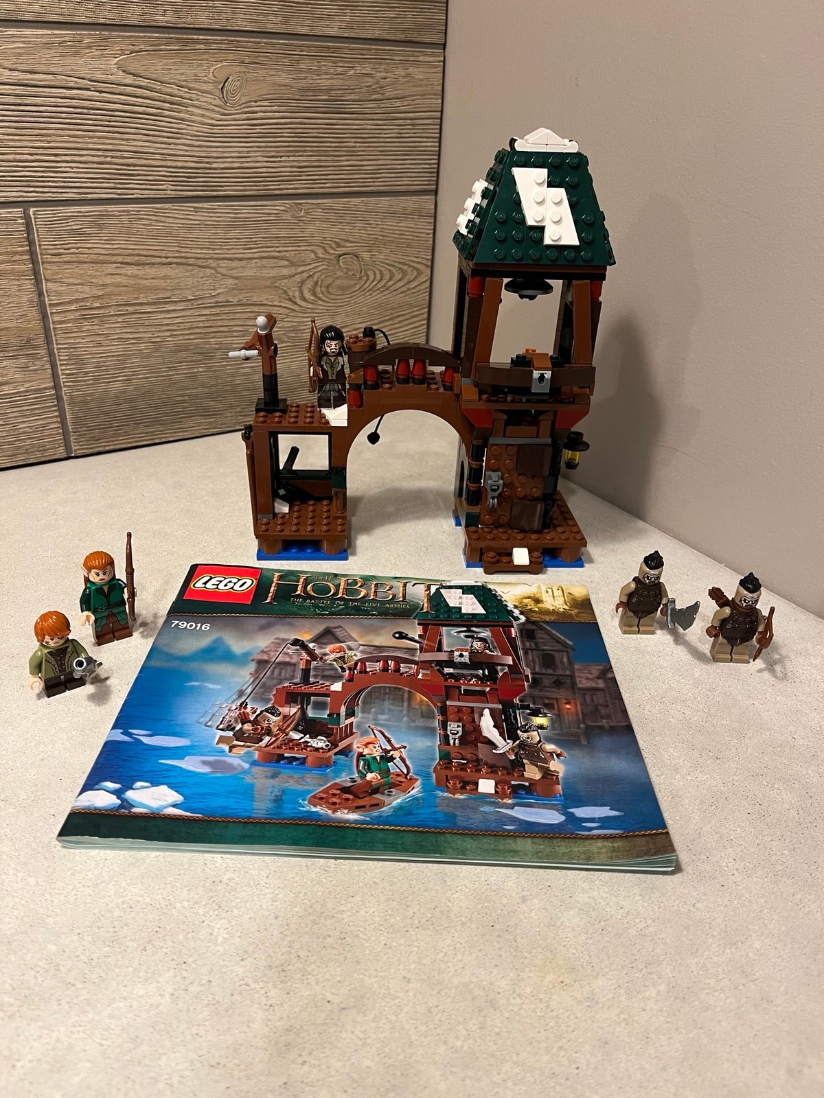 Lego The Hobbit and The Lord of the Rings: Attack on Lake-Town (79016)