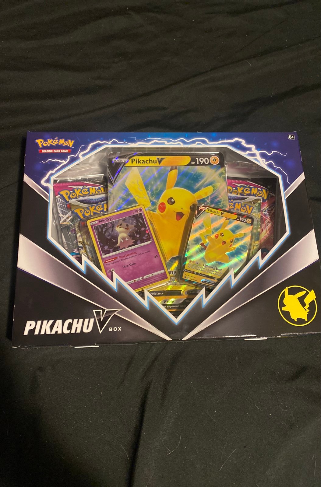 Pokemon PIKACHU V BOX