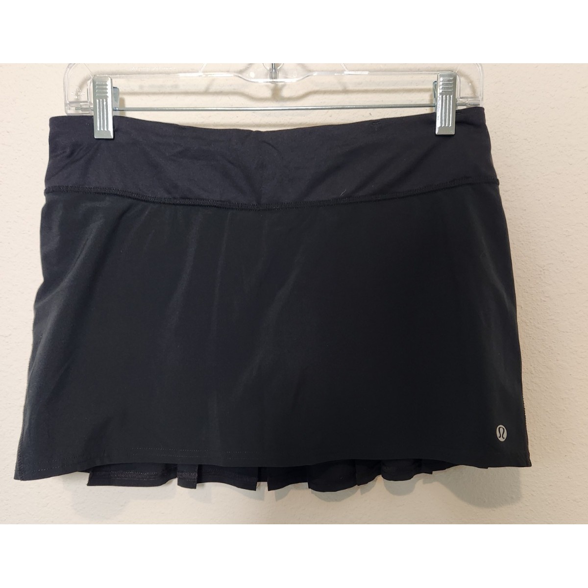 Lululemon Black Play Off The Pleats Athletic Mid Rise Skirt Skort Size 6 Pockets