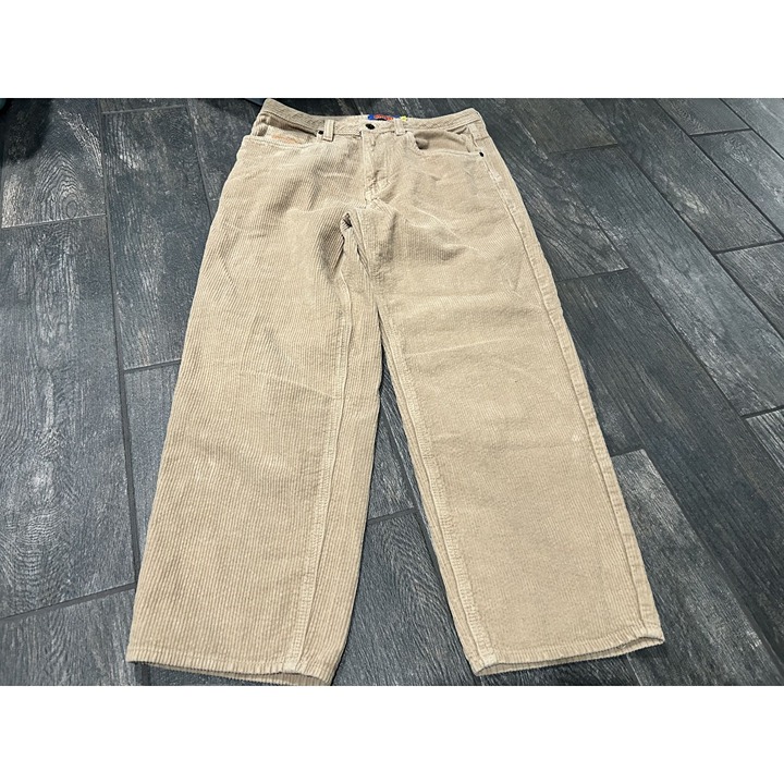 GENTLY USED EMPYRE CORD PANTS- 30