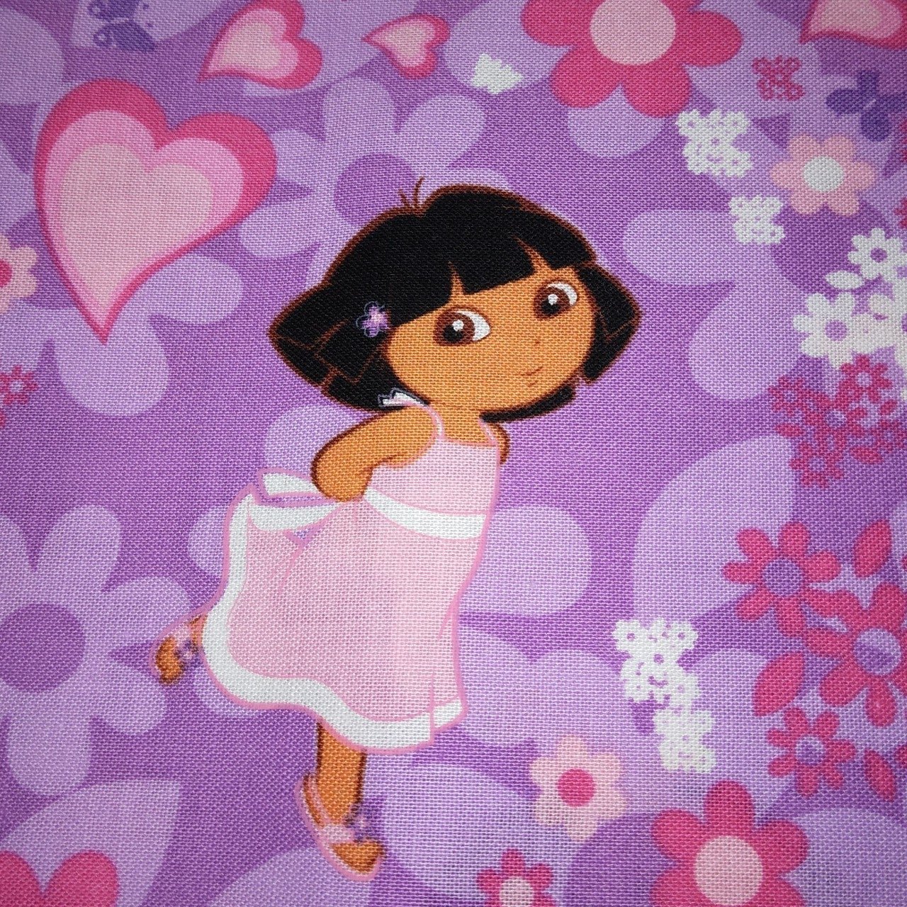 FABRIC Dora The Explorer, Dora Heart and Flowers CP33342 licensed 2009