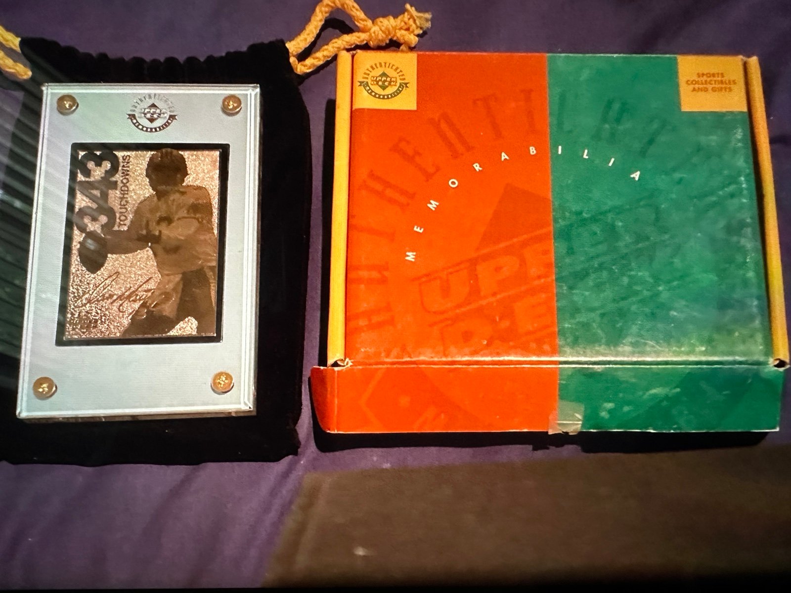Dan Marino 24 k Gold Card Upper Deck Authenticated