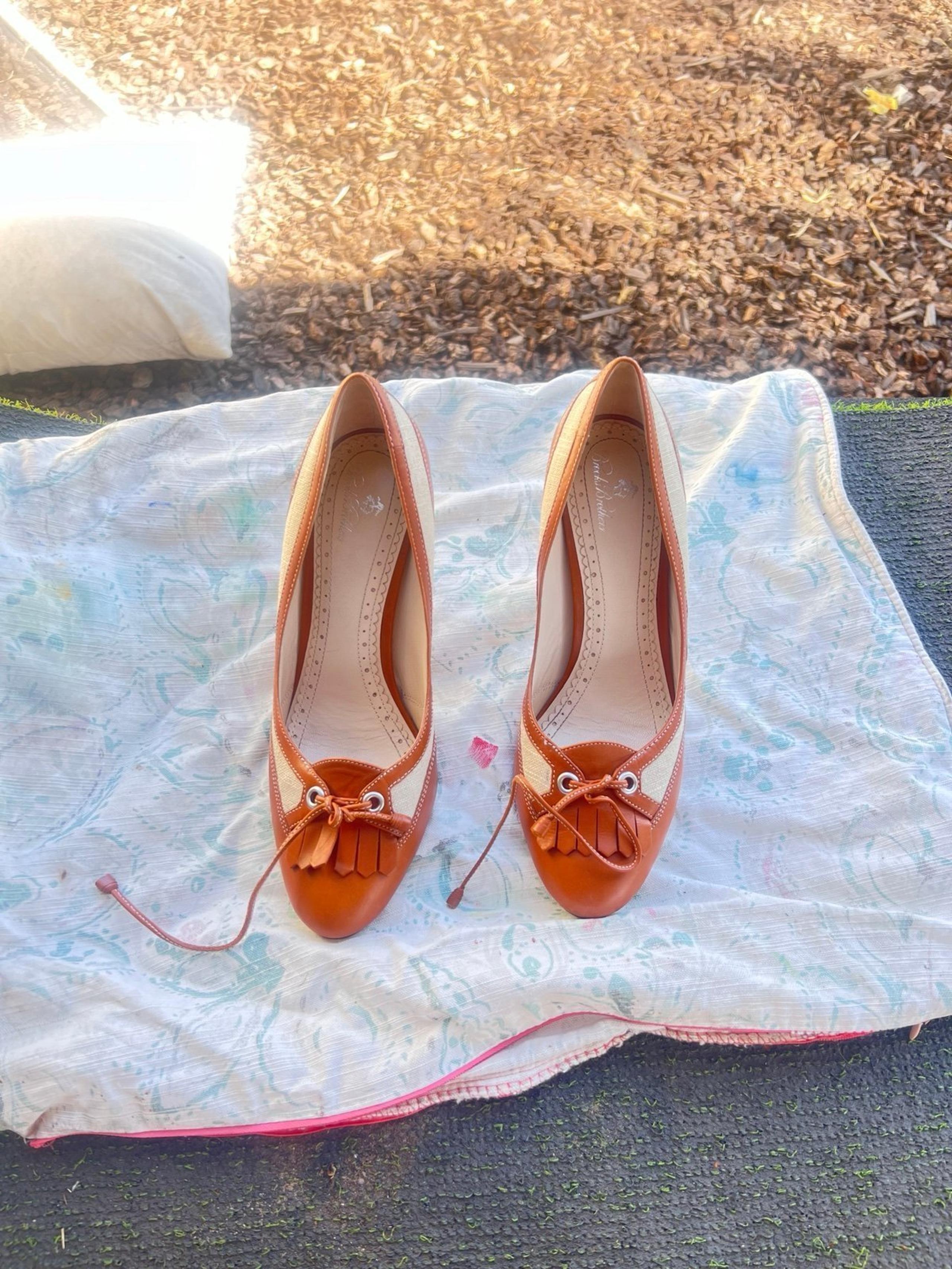 Brooks Brothers Spectator Pumps Brown/Tan Leather Kiltie Bow Shoes Womens Size 8