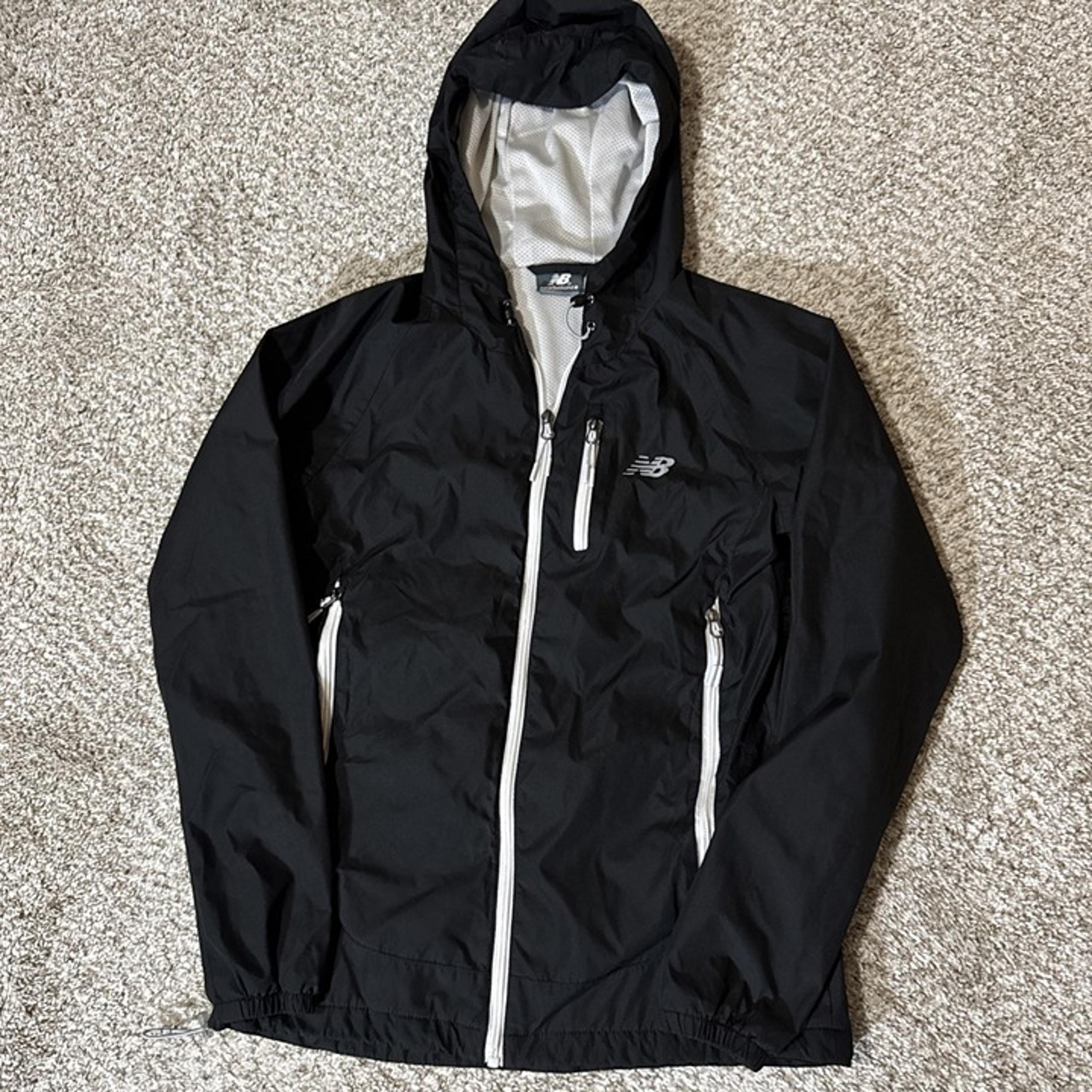New Balance Windbreaker Jacket Women’s Size Small Black With White