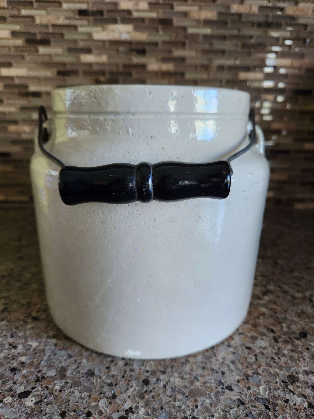 Antique 1 Gallon White Stoneware Pottery Crock Storage With Bail Handle