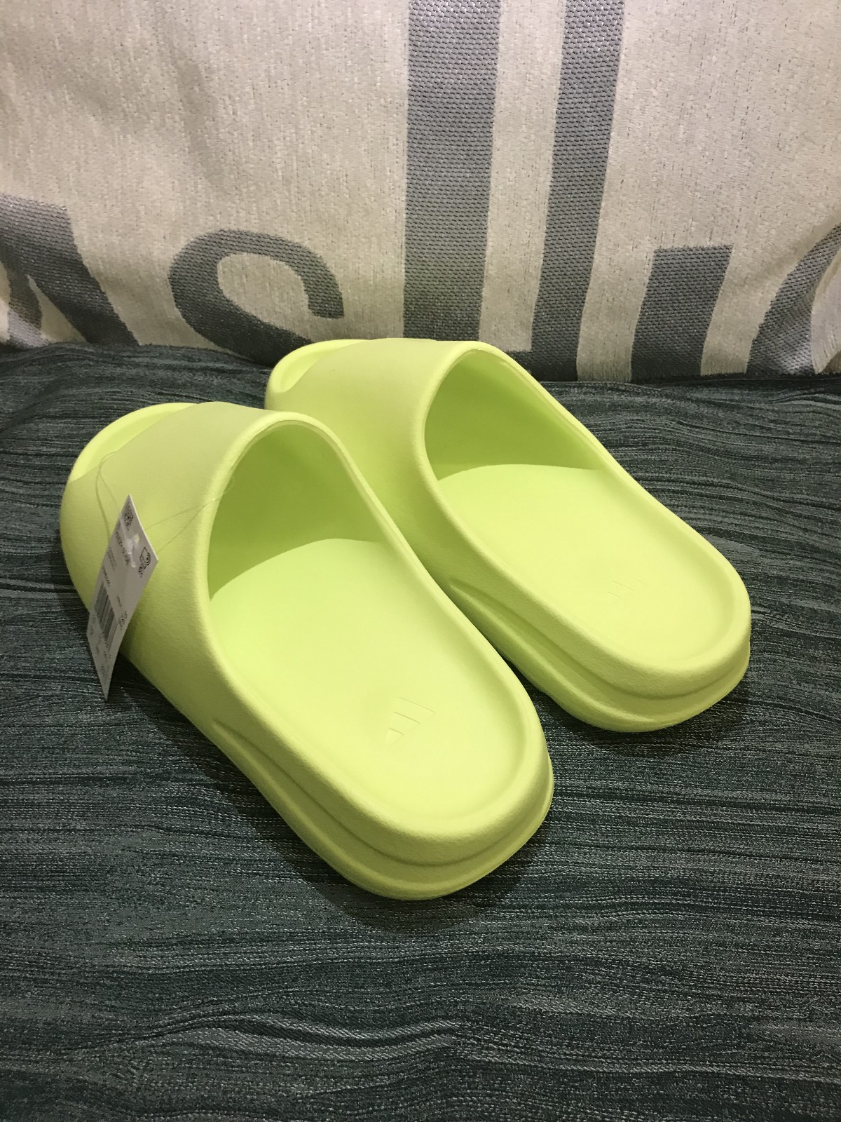 Yeezy Glow Green Slides Size 10