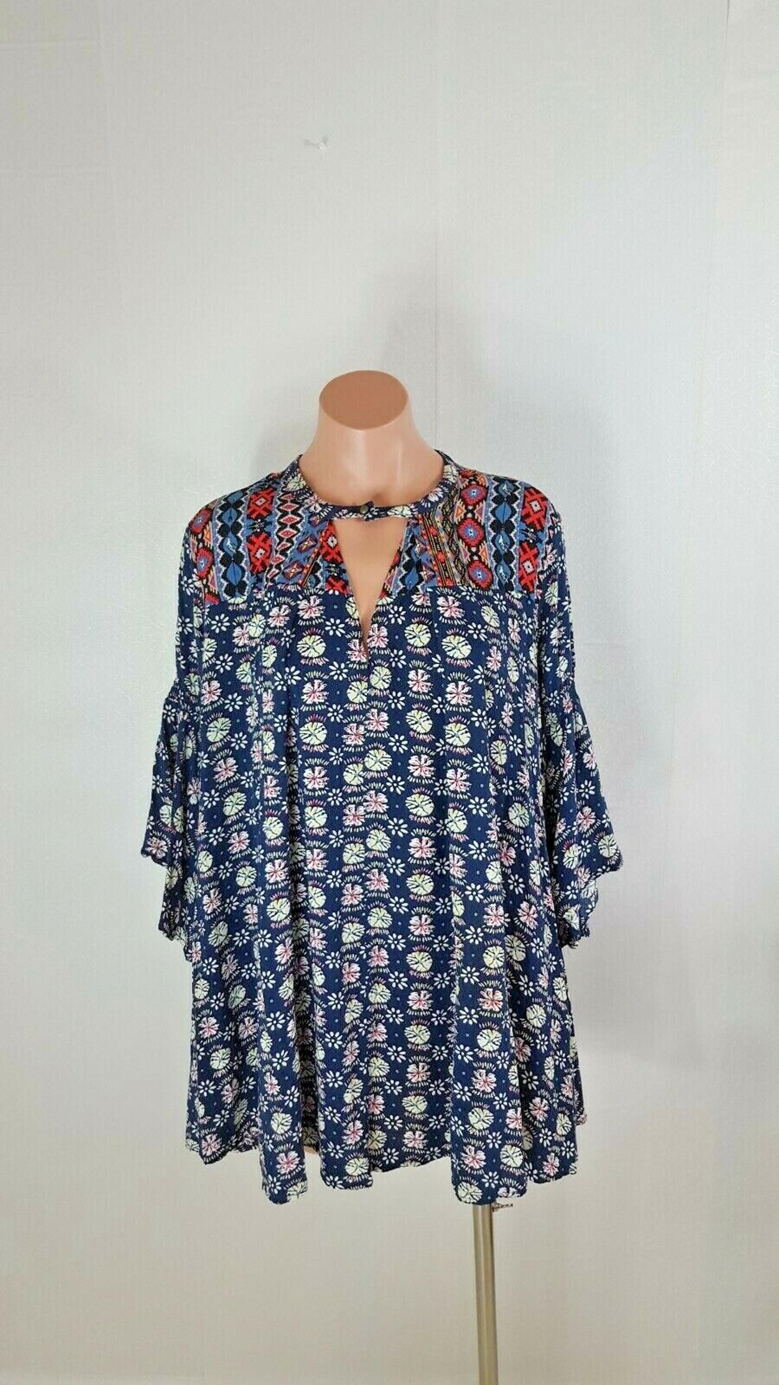 Umgee Women's Dress V-Neck Floral Print Boho Flutter Sleeve Dress Size S