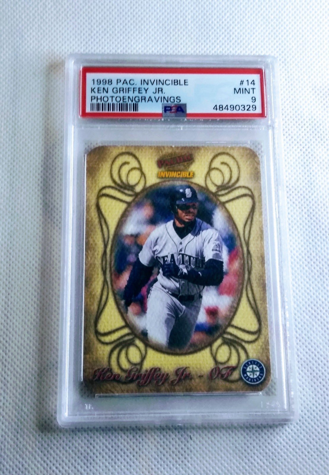 Ken Griffey Jr 1998 Pacific Invincible Photo Engravings #14 PSA 9 Rare Pop 1