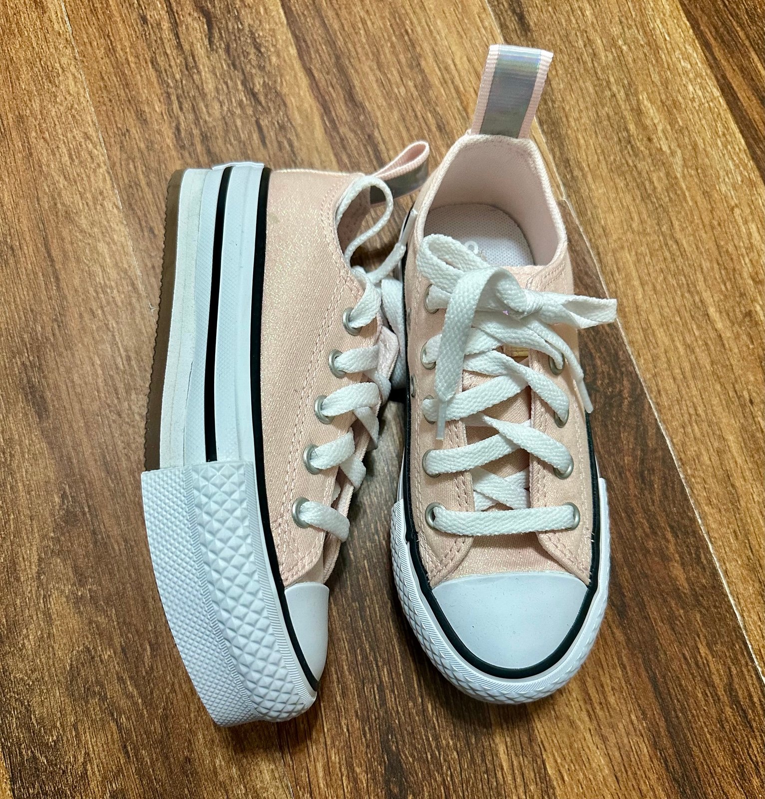 Pink glitter platform converse