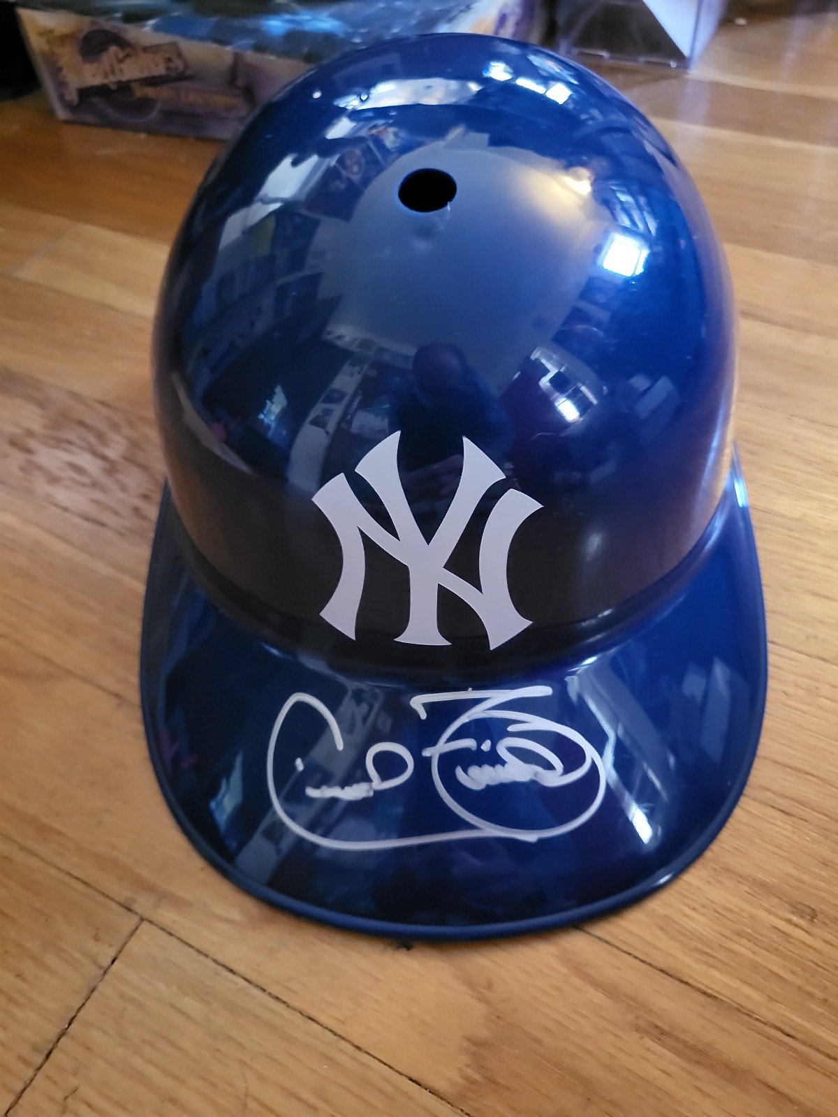 Legend Cecil Fielder AUTO Yankees Helmet!