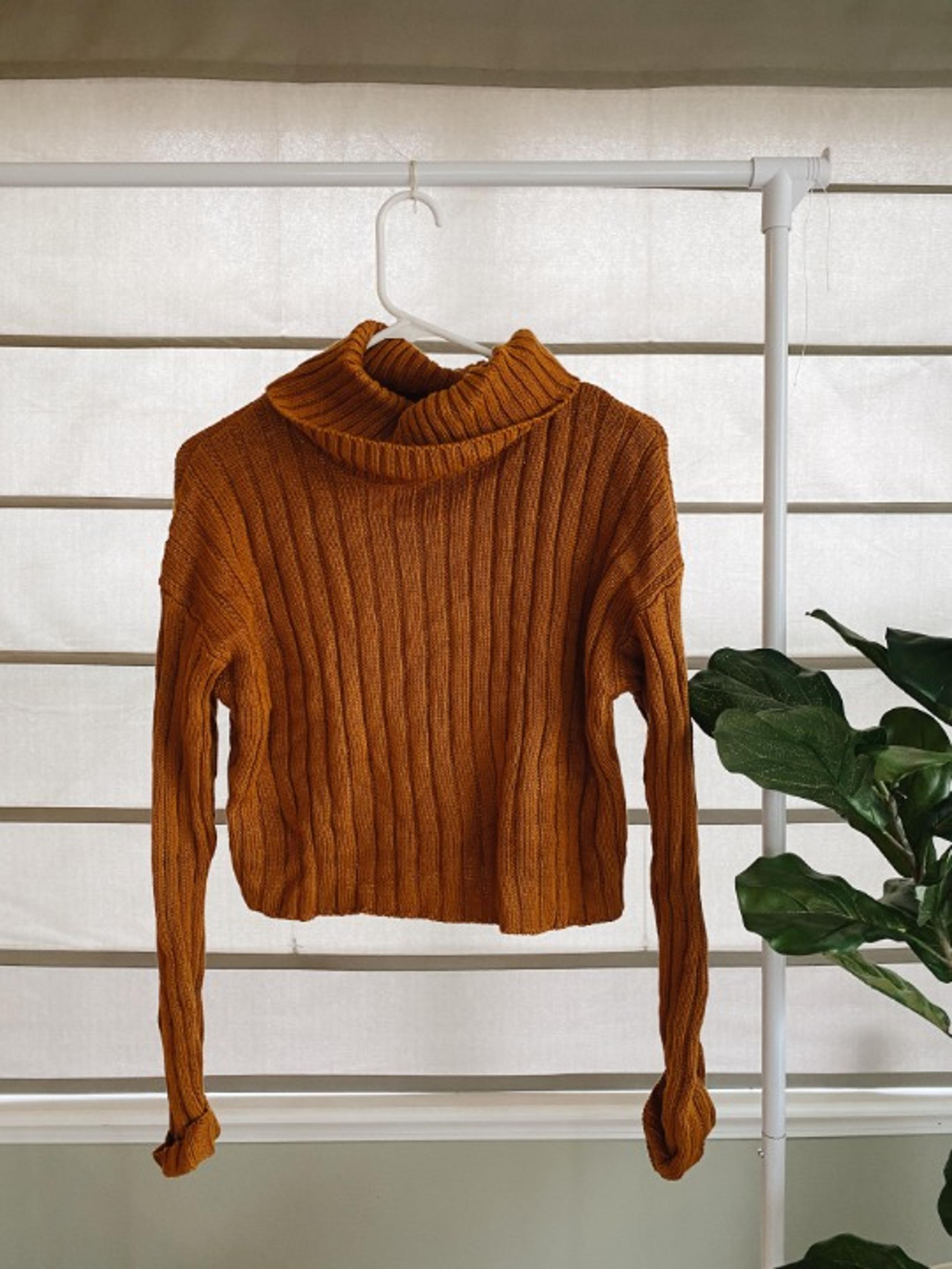 Forever 21 orange turtleneck sweater