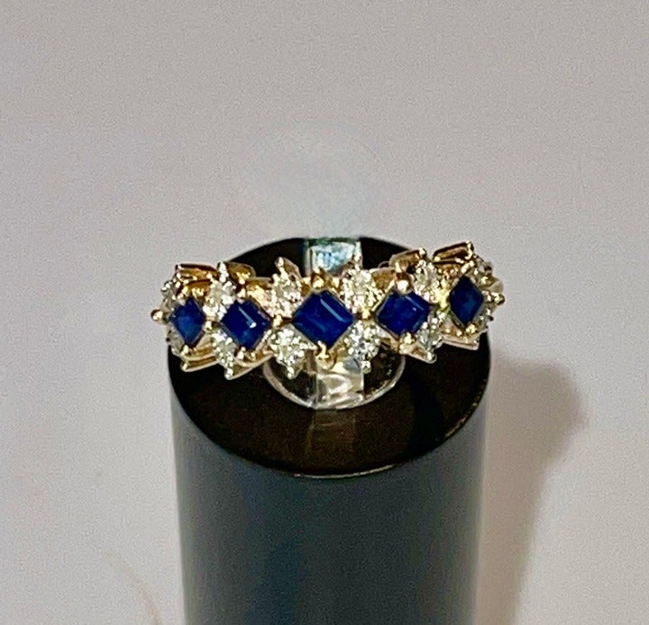 Vintage 14k Gold Sapphire & Diamond Anniversary Ring